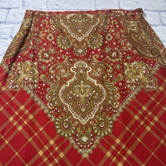 Vintage Jones New York Country Red and Gold Patterned Midi Skirt. 100% Silk! - Picture 9 of 9